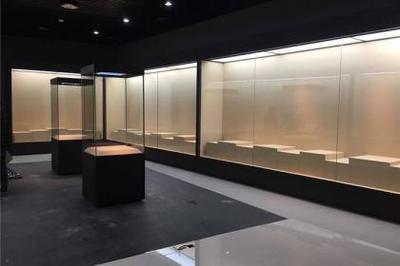 南昌博物館展柜定制 專業設計與上門安裝，守護文物璀璨光華